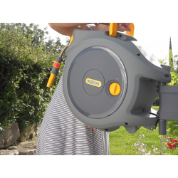 Dévidoir de jardin automatique Auto Reel équipé de 20m de tuyau d'arrosage - HOZELOCK